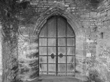 Tintern Abbey (Abaty Tyndyrn) in Tintern, siyah beyaz