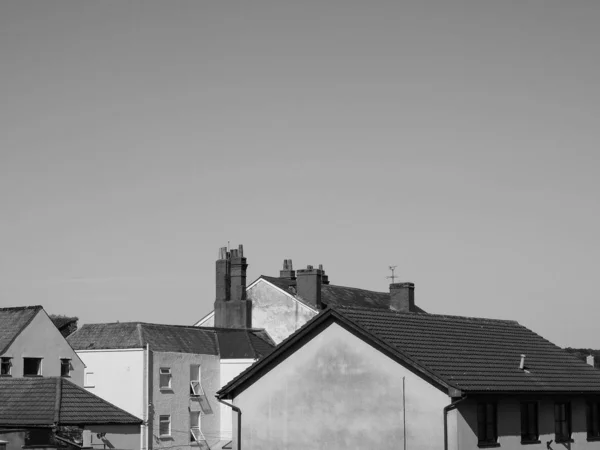 Cidade de Chepstow skyline, preto e branco — Fotografia de Stock