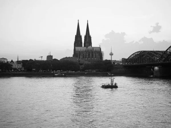 Vista de Koeln, preto e branco — Fotografia de Stock