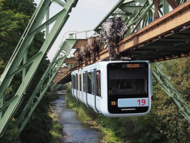 Wuppertaler Schwebebahn (Wuppertal Asma Demiryolu)