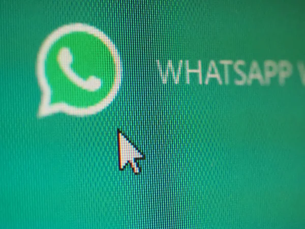 SAN JOSE - DIC 2019: Whatsapp sign —  Fotos de Stock