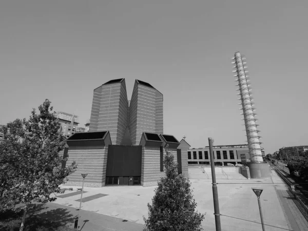 Iglesia de Santo Volto en Turín, blanco y negro — Foto de Stock