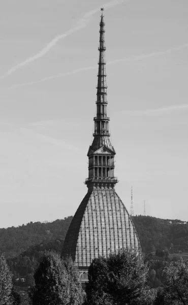 Mole antonelliana in turin, schwarz und weiß — Stockfoto