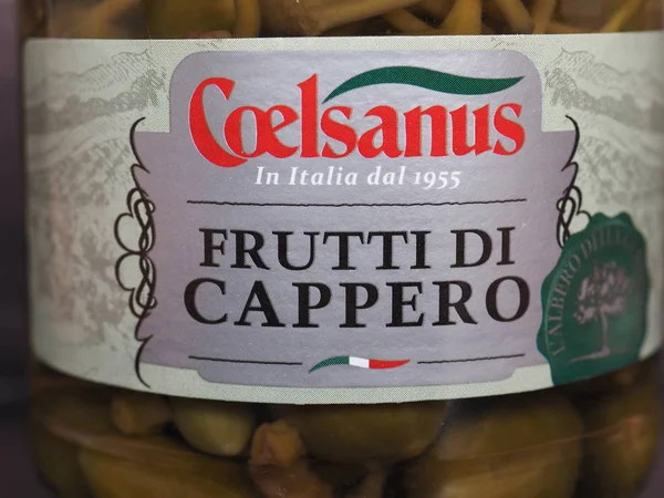 Vicenza - jan 2020: Coelsanus caper fruit — Stockfoto