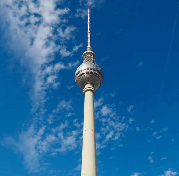 Fernsehturm (телевізійна вежа) в Берліні — стокове фото