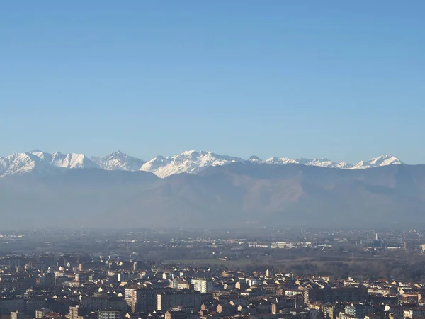 Alp dağlarıyla Torino 'nun hava manzarası — Stok fotoğraf