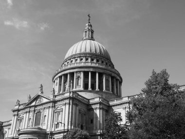 Londra 'daki St. Paul Katedrali, siyah beyaz