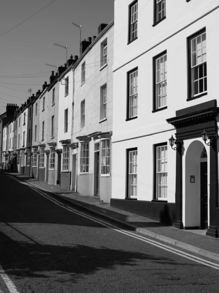 Bridge Street Chepstow, fekete-fehér — Stock Fotó