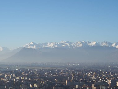 Alp dağlarıyla Torino 'nun hava manzarası