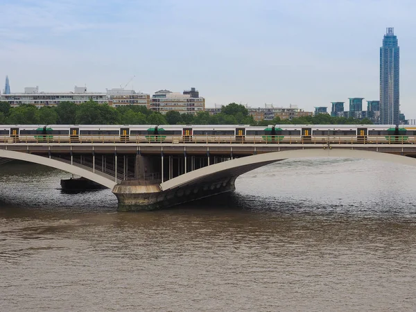 Pont Grosvenor sur la Tamise à Londres — Photo