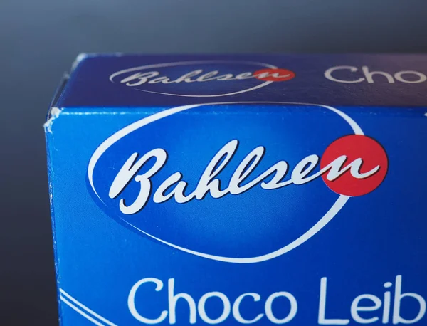 Hanower - styczeń 2020: Paczka ciasteczek czekoladowych Bahlsen — Zdjęcie stockowe