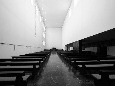 Aachen 'deki Fronleichnamskirche (Corpus Christi Kilisesi), siyah ve