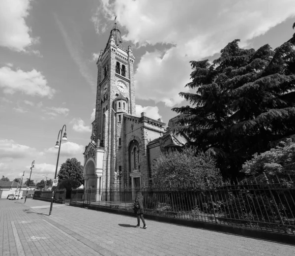 Santa Rita da Cascia Kilisesi Torino 'da, siyah beyaz — Stok fotoğraf