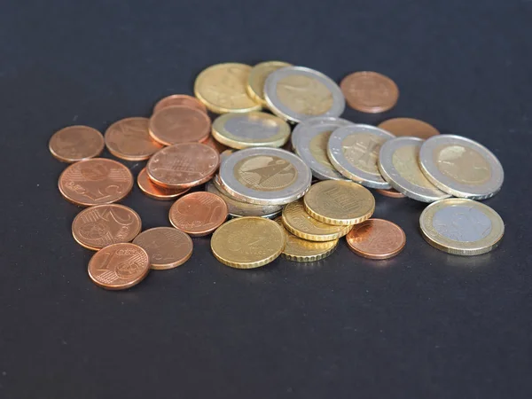 Monety euro, Unia Europejska nad czarnymi — Zdjęcie stockowe