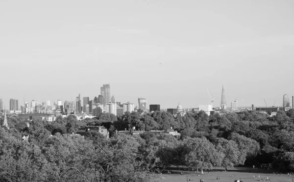 Primrose Hill i London, svart och vitt — Stockfoto