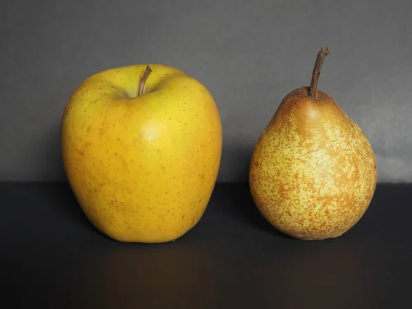 Yellow apple and pear fruit — Stock Photo, Image