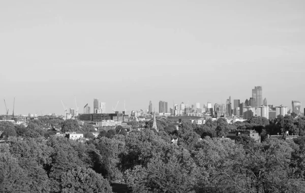 Primrose Hill w Londynie, czerń i biel — Zdjęcie stockowe