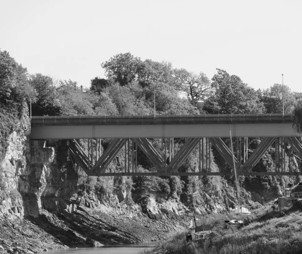 Железнодорожный мост Чепстоу, чёрно-белый — стоковое фото