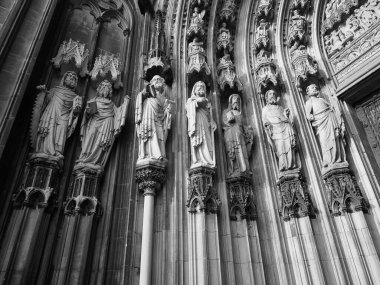 Koeln 'deki Aziz Peter Katedrali, siyah beyaz