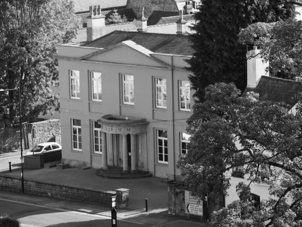Chepstow Museum in Chepstow, black and white — Stock Photo, Image