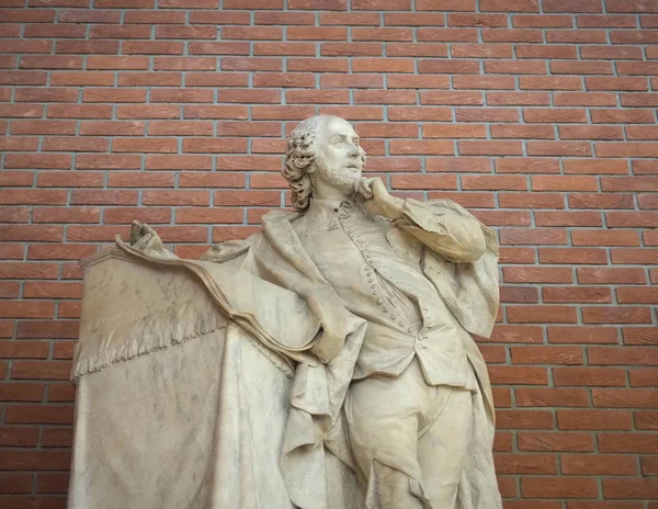 Escultura de Shakespeare de Roubiliac en la Biblioteca Británica de Lon — Foto de Stock