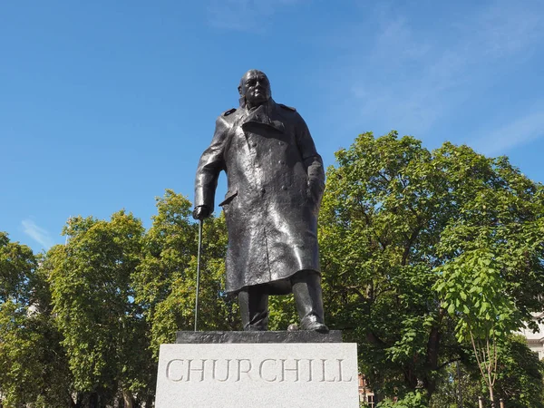 Churchill staty i London — Stockfoto