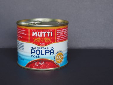 Parma - Jan 2020: Mutti domates konservesi