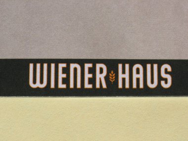 Udine, İtalya - Şubat 2020: Wiener Haus Restoranı tabelası