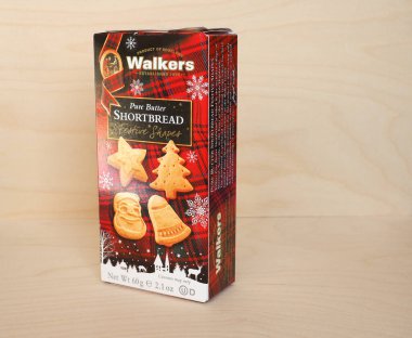 Aberdeen, Uk - Mart 2020: Yürüyenler için tereyağlı bisküvi paketi