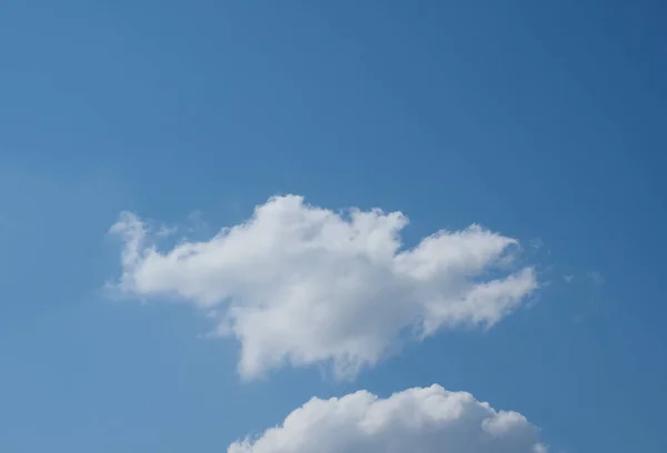 Голубое Небо Облаками Полезным Качестве Фона — стоковое фото