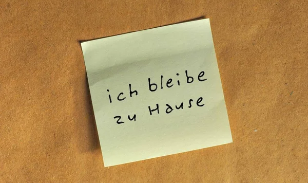 Ich Bleibe Hause Translation Stay Home Sticky Note — Stock Photo, Image