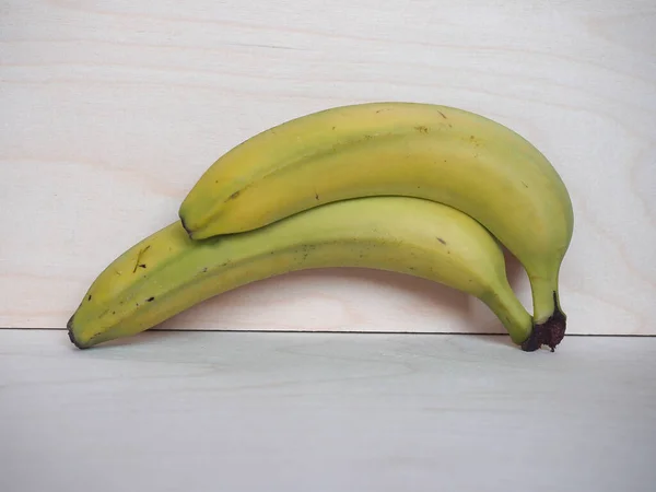 Duas Bananas Amarelas Musa Acuminata Balbisiana Paradisiaca Fruta Comida Vegetariana — Fotografia de Stock