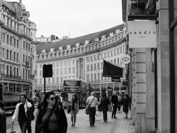 London Circa September 2019 People Regent Street Crescent Black White — Stock Photo, Image