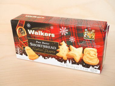 Aberdeen, Uk - Mart 2020: Yürüyenler için tereyağlı bisküvi paketi