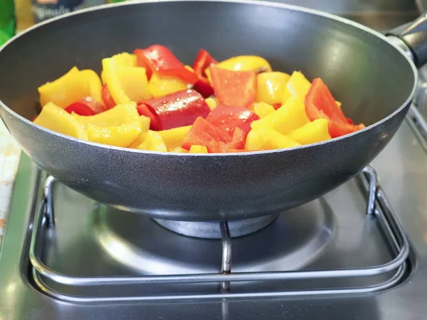 Röd Och Gul Paprika Capsicum Aka Paprika Grönsaker Vegetarisk Och — Stockfoto