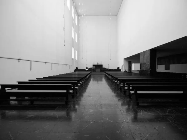 Aachen Germany Circa August 2019 Fronleichnamskirche 意为基督圣体教堂 由Rudolf Schwarz设计 黑白相间 — 图库照片