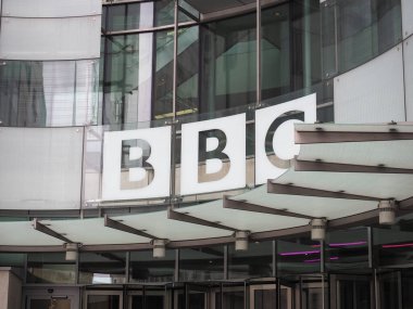 LONDON, UK - CIRCA SEPTEMBER 2019: BBC Yayın Merkezi Portland Place 'deki British Broadcasting Corporation