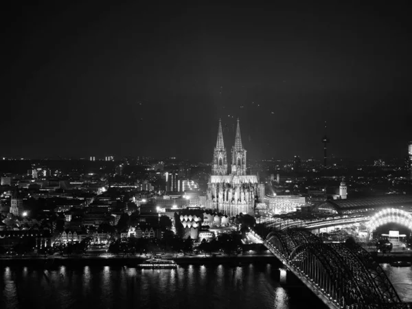 Nachtaufnahme Kölner Dom Sankt Petrus Gotische Kirche Und Hohenzollernbrücke Über — Stockfoto