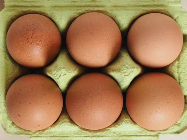 Ein Halbes Dutzend Sechs Eier Karton — Stockfoto