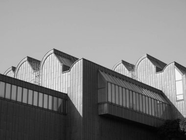 Koeln, Almanya - Ağustos 2019: Ludwig Müzesi 20. ve 21. yüzyılın siyah ve beyaz sanatı