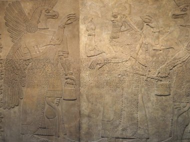 LONDON, İngiltere - CIRCA SEPTEMBER 2019: British Museum 'daki Ashurnasirpal' in Standart Yazıtı