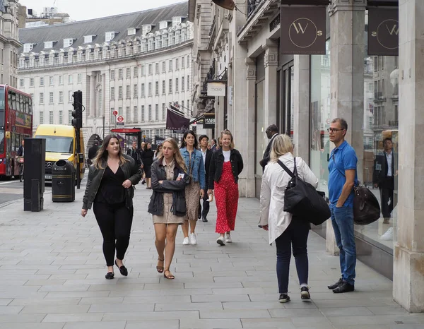 Londres Reino Unido Circa Septiembre 2019 Gente Regent Street —  Fotos de Stock