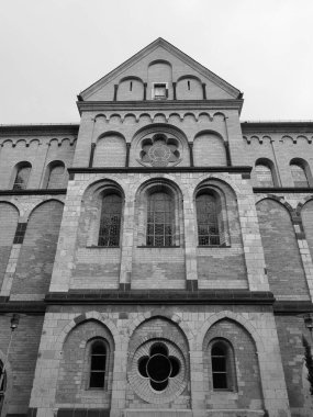 Koeln, Almanya 'da siyah beyaz Aziz Andreas Bazilikası