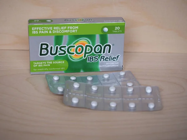 Лондон Великобритания Circa May 2020 Sanofi Buscopan Ibs Relief Tablets — стоковое фото