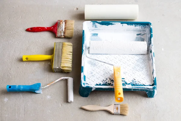 Resim için fırçalar. onarım