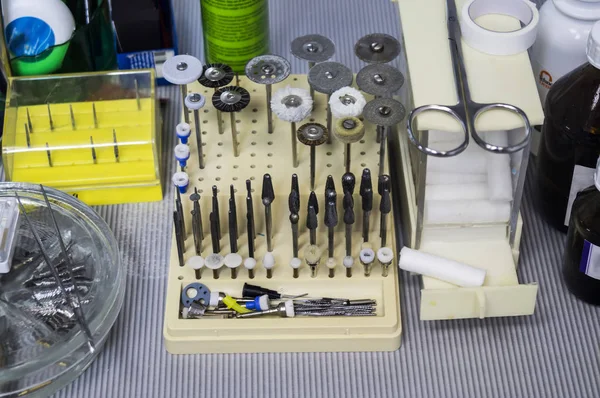 Diş Hekimliği ve dişler için belirli tıbbi aygıtlar