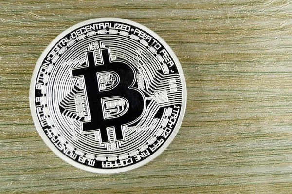 Bitcoin é uma forma moderna de troca e esta moeda criptomoeda — Fotografia de Stock