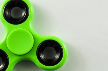 beyaz kağıt üzerine Spinner yakın çekim