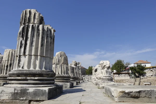 Vista do Templo de Apolo na cidade antiga de Didyma — Fotografia de Stock