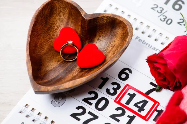 nişan yüzüğü, kalp, takvim, 14 Şubat, Valent için bir hediye